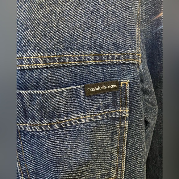 Calvin Klein Jeans Raw Edge Trucker Jacket - Size Large - Picture 2 of 4